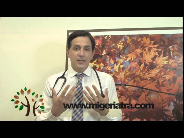 personas mayores que repiten lo mismo muchas veces