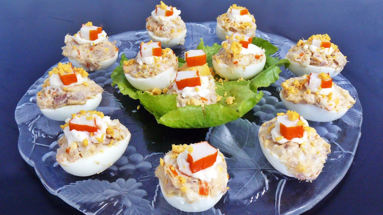 huevos rellenos de palitos de cangrejo